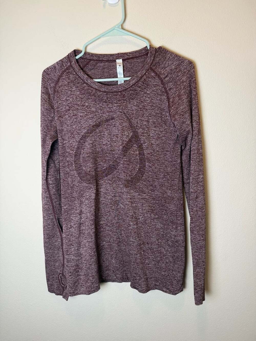 CRZ Yoga Seamless Long Sleeve Top Size L Burgundy Thumbhole Athletic